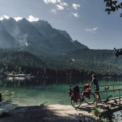 Blick_auf_die_Zugspitze_Bayern.jpg