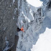 catch the sun... be part of the wall on Cerro Kishtwar.jpg
